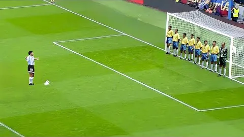 “中甲队迎来华裔名将加盟，国足归化之路传喜讯”