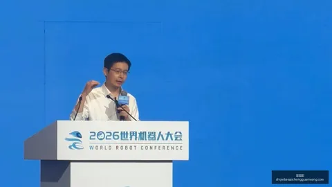 青岛足球队重点培养对象揭晓：李俊贤、丛睿言实力引关注两位新星即战力解析